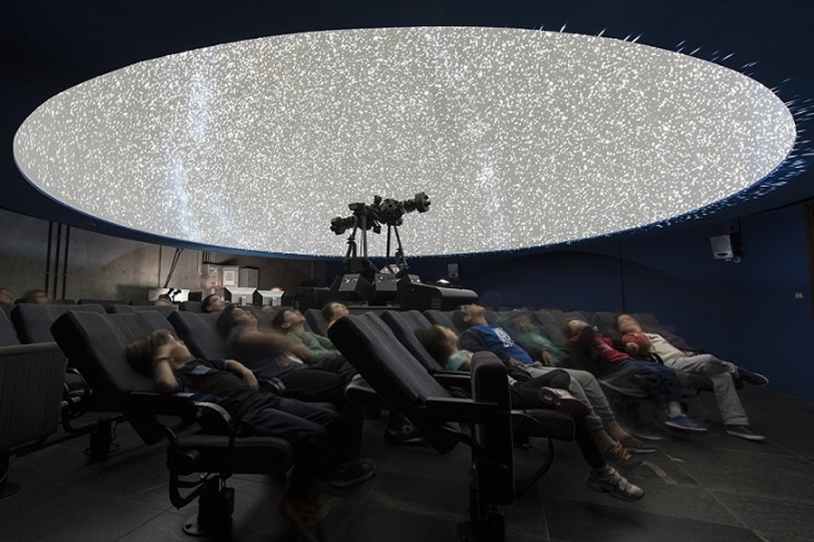Reducción temporal de sesiones de Planetario en el Museo de la Ciencia y el Cosmos