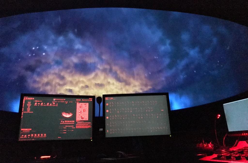Planetario desde la consola de mandos