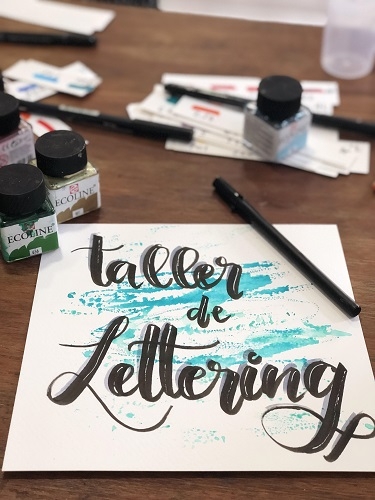 Taller de Lettering con motivo del Dia del Libro - Ayuntamiento de Poblete