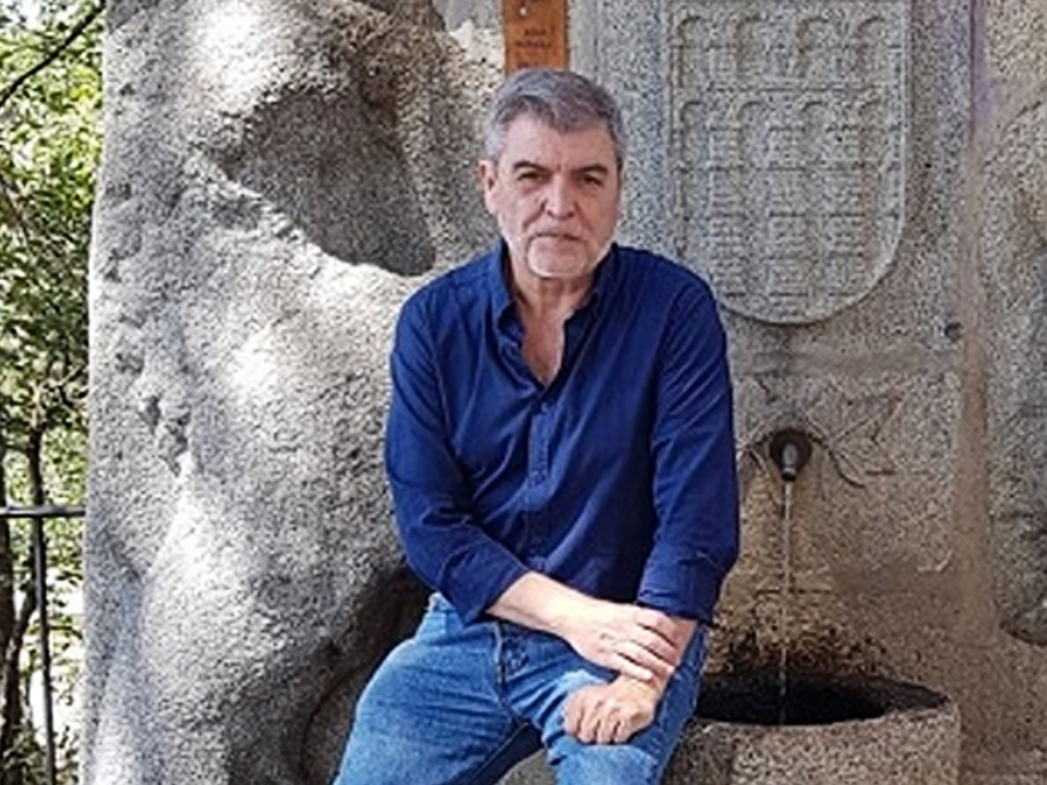 Tertulias en el Cosmos: «La Luna: origen, geologia, recursos y habitabilidad